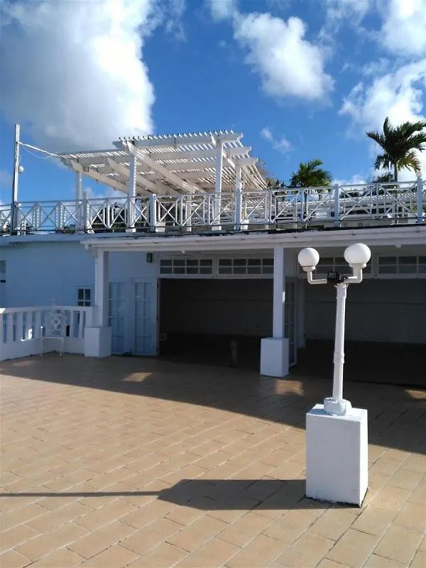 Seaside Villa Boscobel 0*,